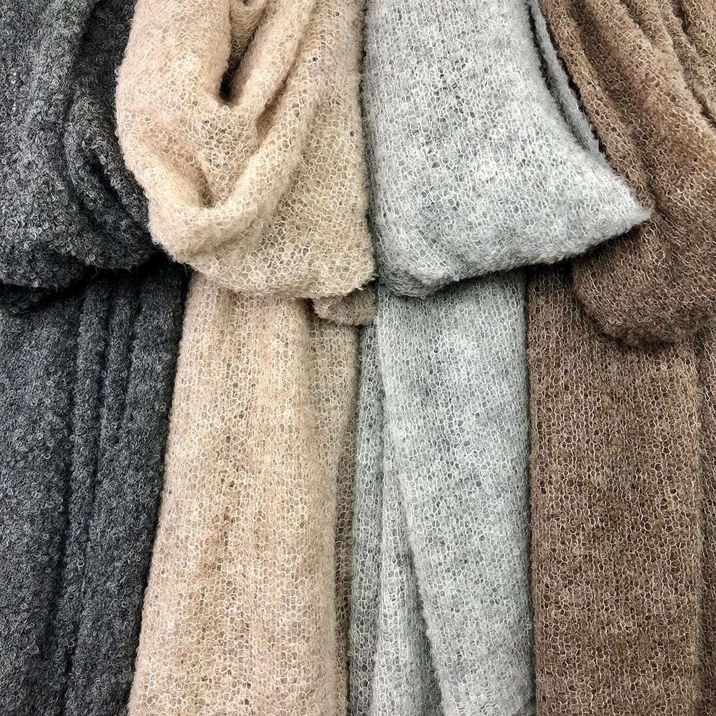 Almond Ultra Plush Alpaca Scarf - Cosas y Punto