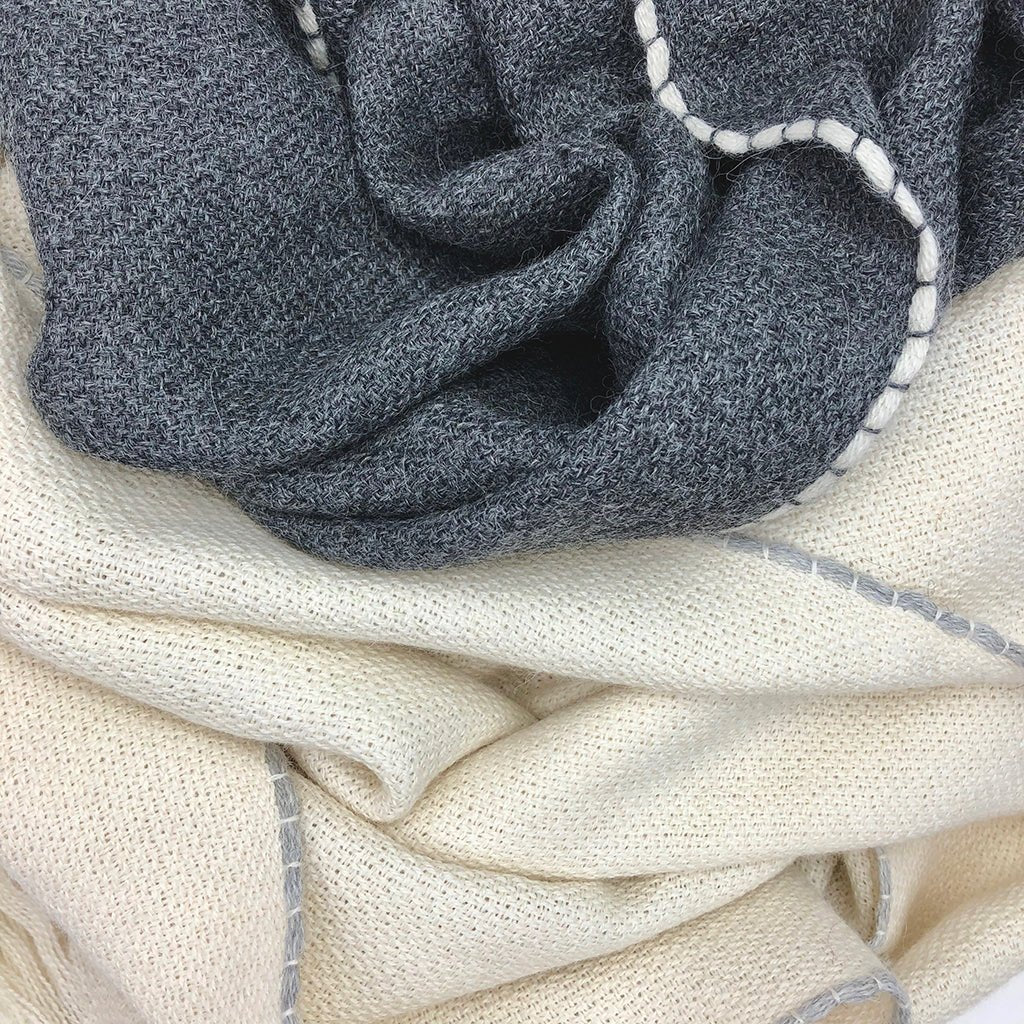 Andes Charcoal Baby Alpaca Scarf - Cosas y Punto