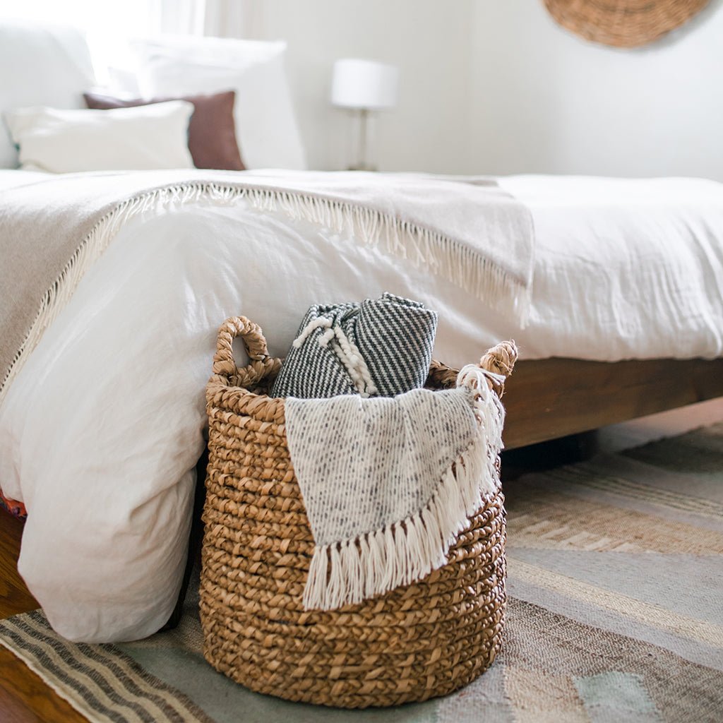 Chunky Black Stripe Alpaca Throw - Cosas y Punto