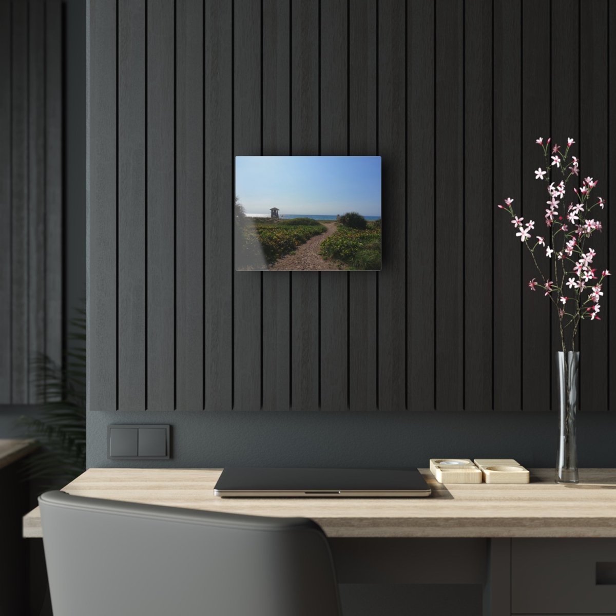 Entering the beach on Acrylic Glass Wall Art - Cosas y Punto