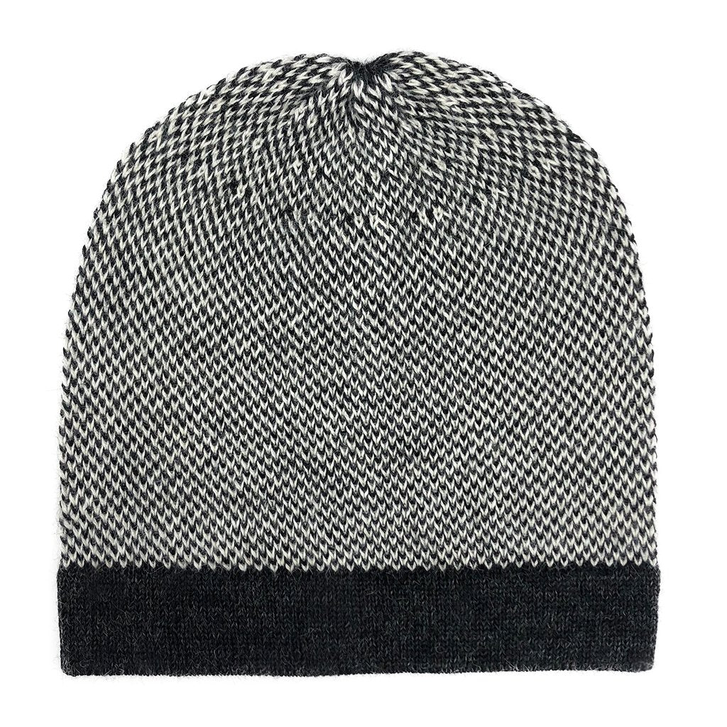 Midnight Interwoven Alpaca Beanie - Cosas y Punto