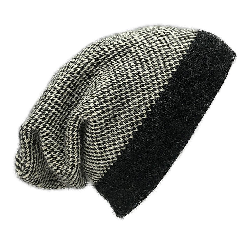Midnight Interwoven Alpaca Beanie - Cosas y Punto