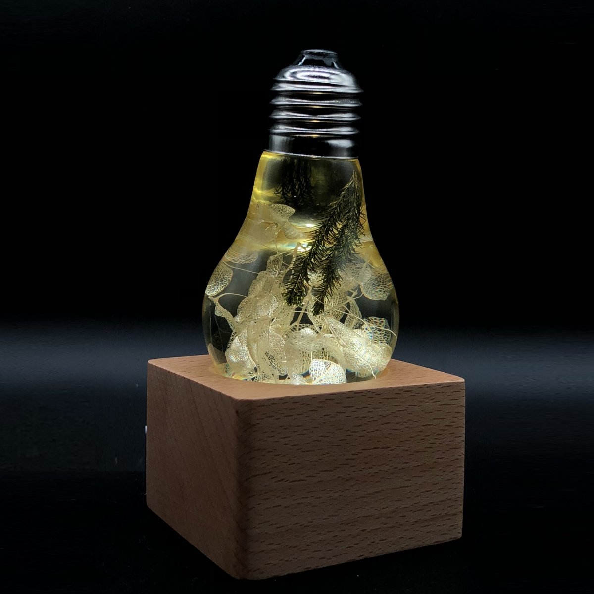Resin LED Lightbulb Gift Set - 3-Pack LED Lights - Yellow, Pink and Blue - Cosas y Punto