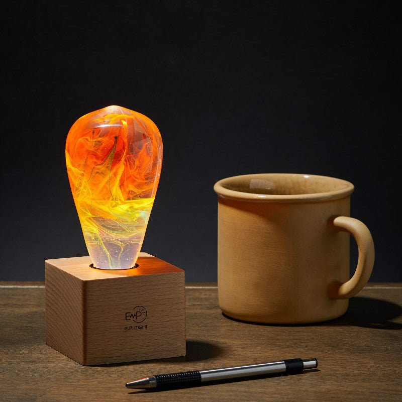 Resin LED Lightbulb - Nebula - Cosas y Punto