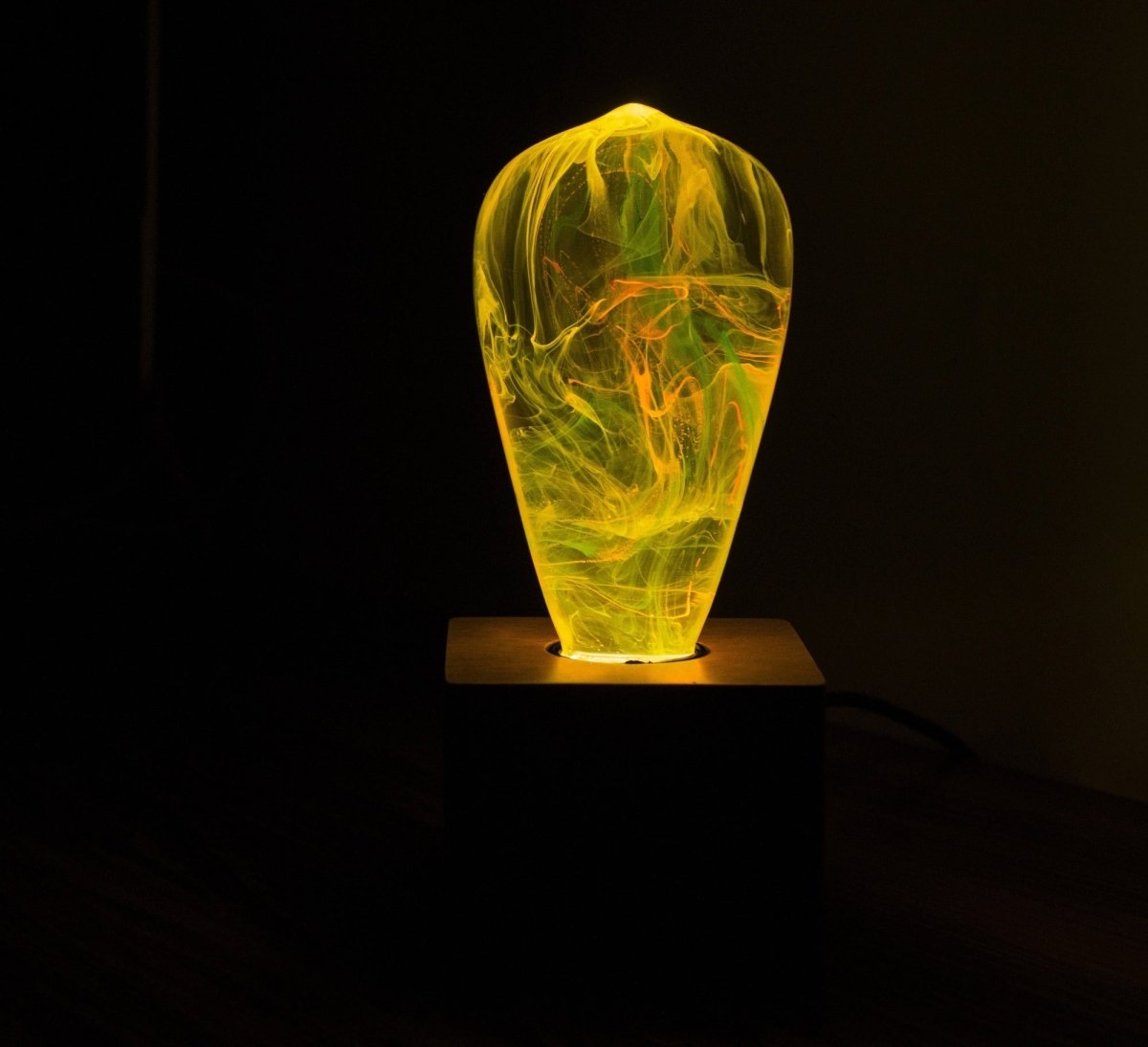 Resin LED Lightbulb - Twilight - Cosas y Punto