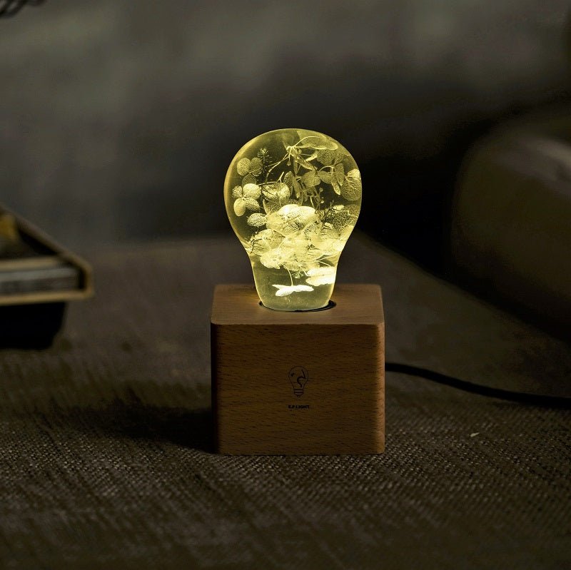 Resin LED Lightbulb - Yellow Hydrangea - Cosas y Punto