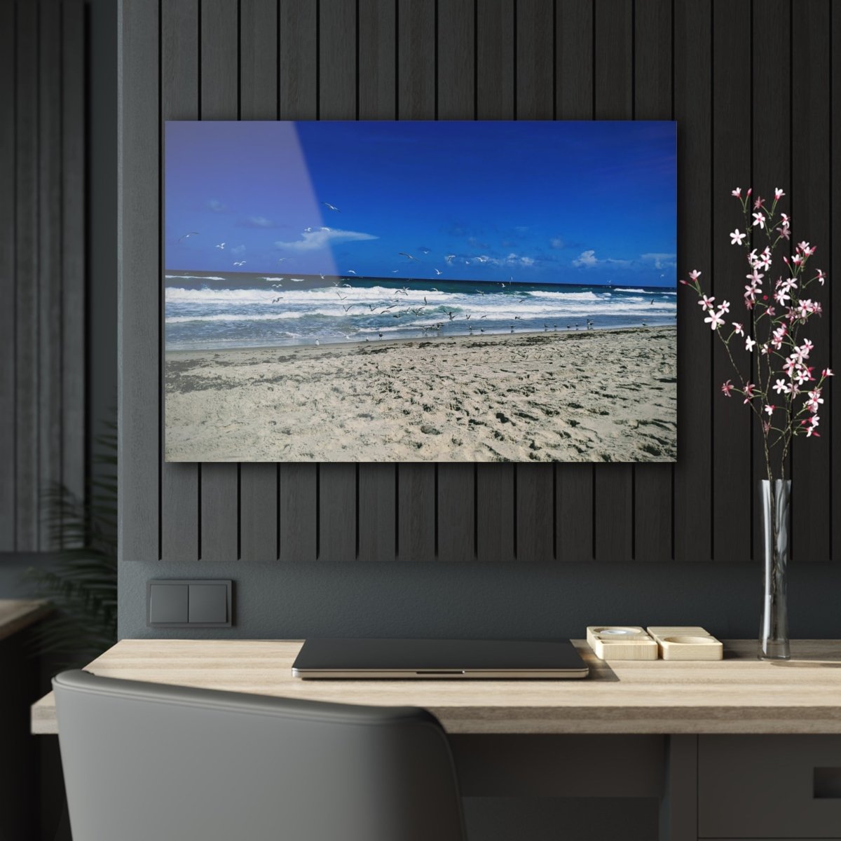 Seagulls on the beach on Acrylic Glass Wall Art - Cosas y Punto