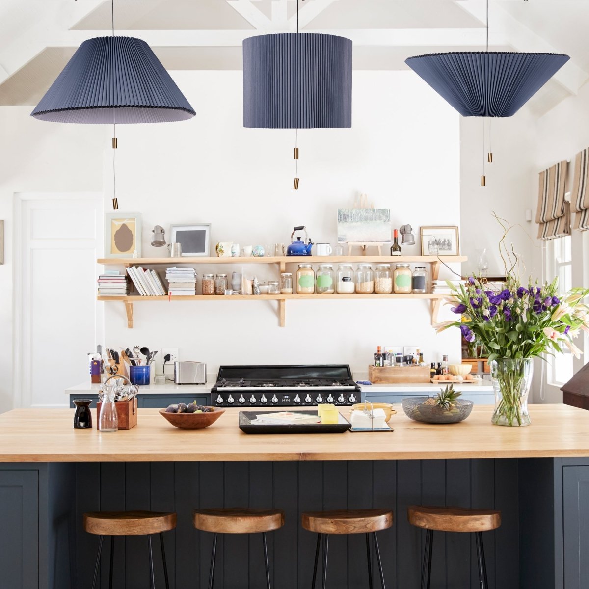 Shape Changing Pendant Lamp - Cosas y Punto