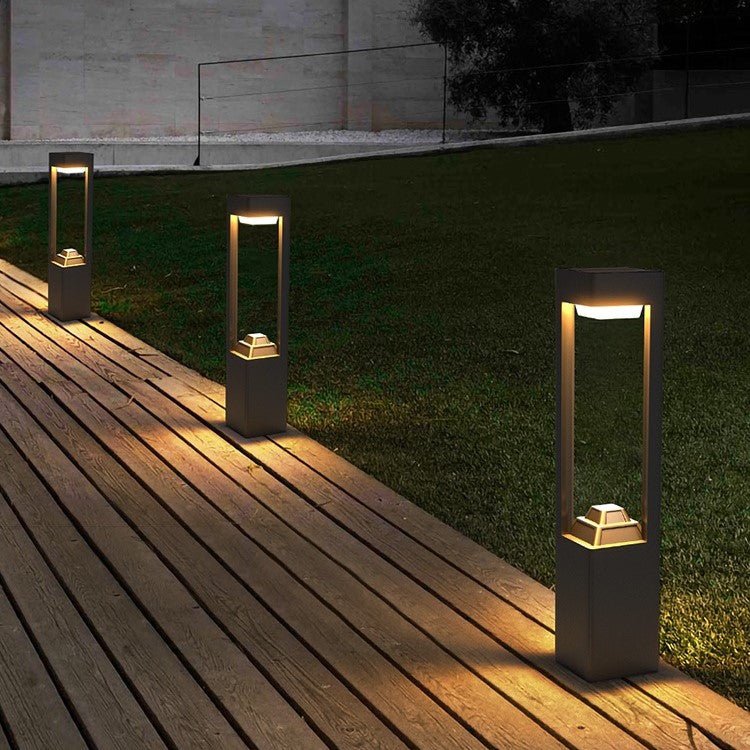Solar Powered Outdoor Landscaping Path Lights - Cosas y Punto