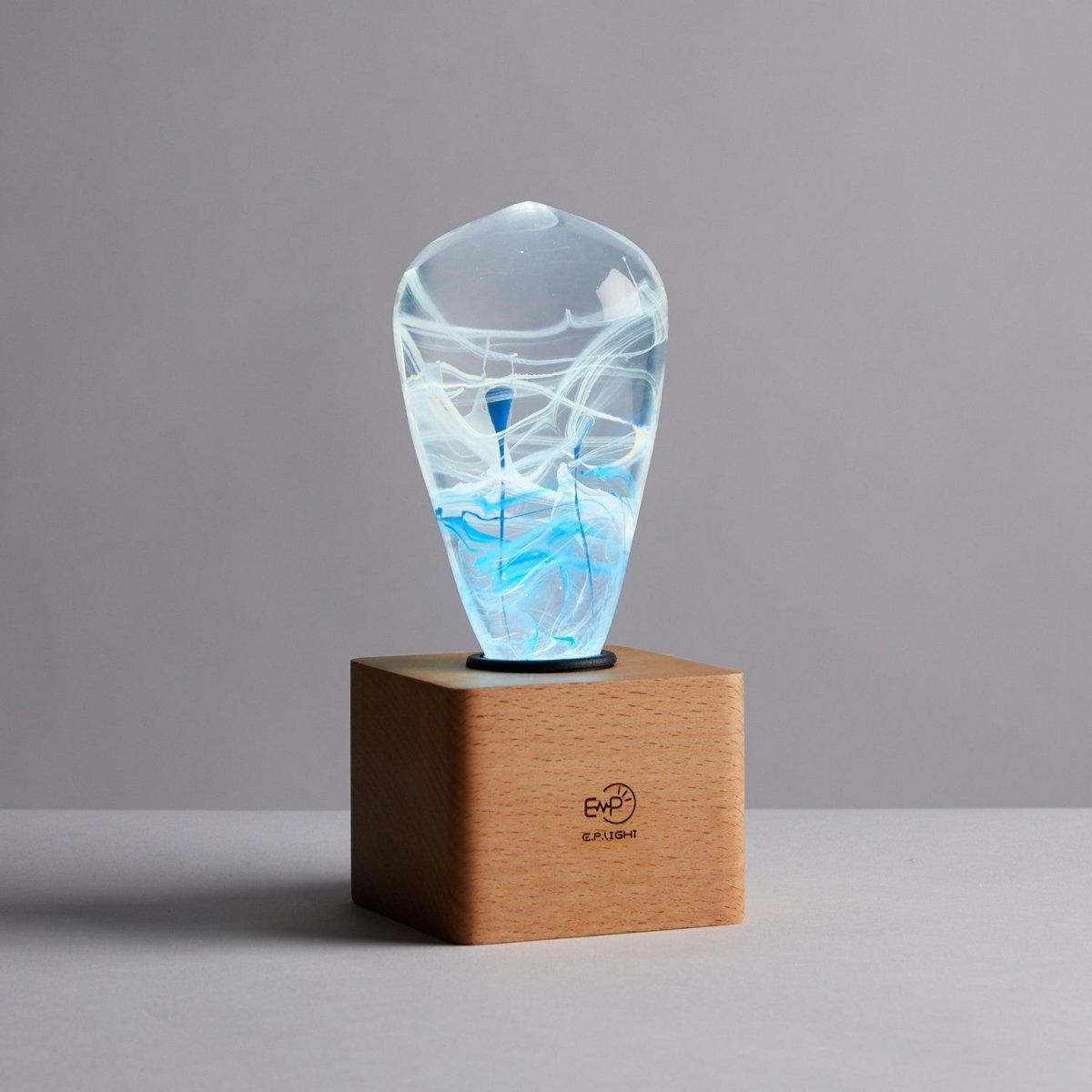 Table Lamp with Resin LED Lightbulb - Blue Drop - Cosas y Punto