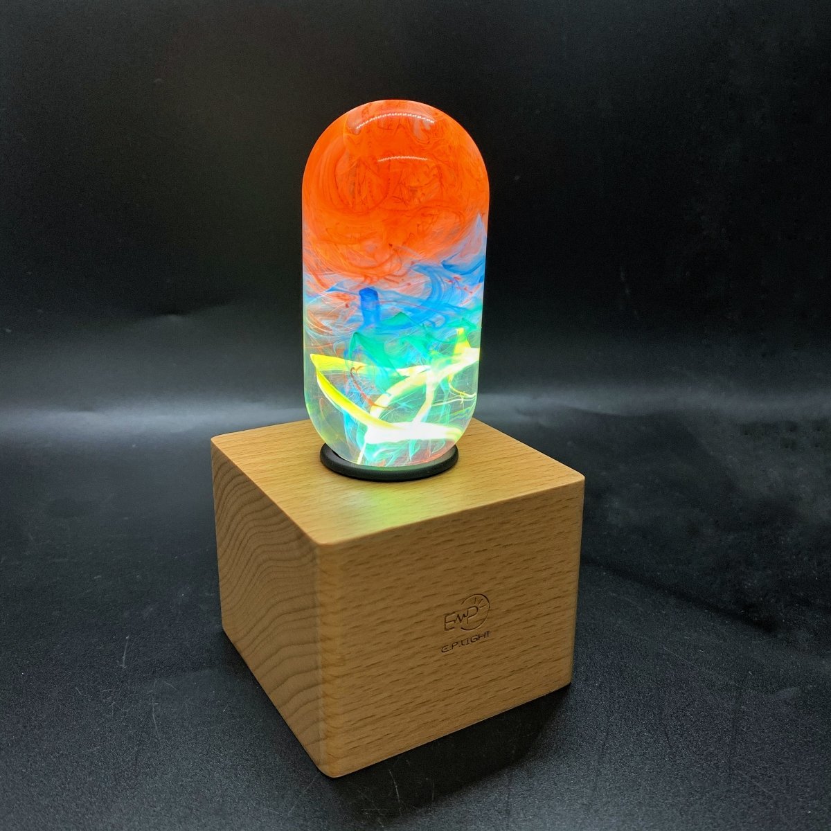 Table Lamp with Resin LED Lightbulb - Youth - Cosas y Punto