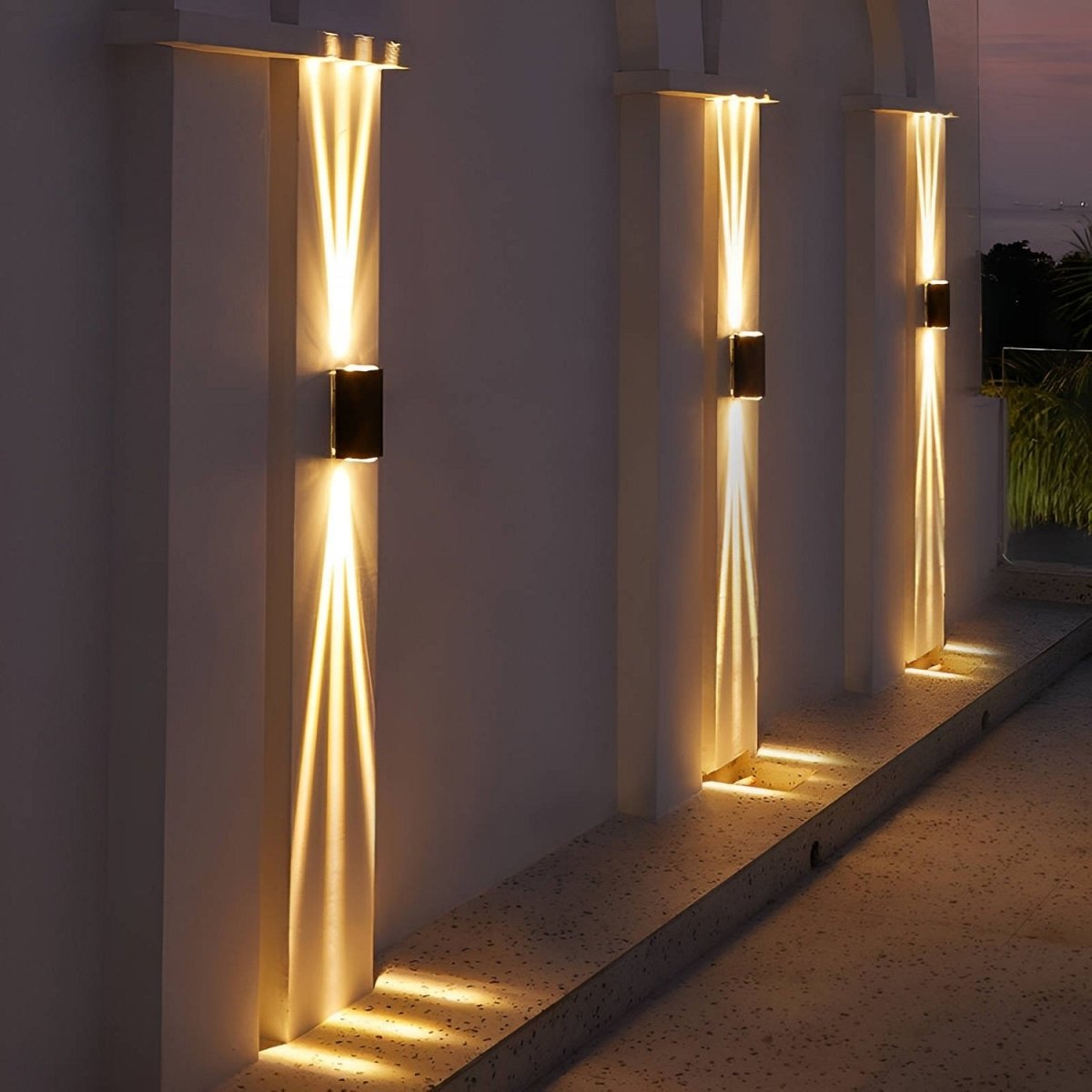 LED Waterproof Outdoor 3 Beams Wall Light - Cosas y Punto