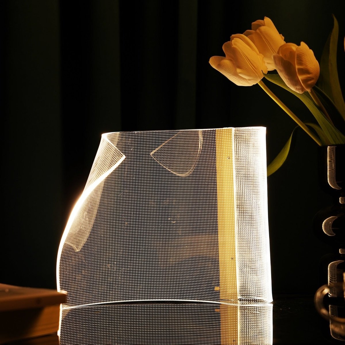 Acrylic Glowing Sheet Table Lamp - Cosas y Punto