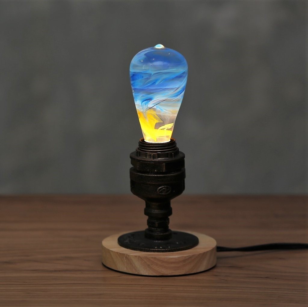 Best Seller Resin LED Lightbulb Bundle - Cosas y Punto