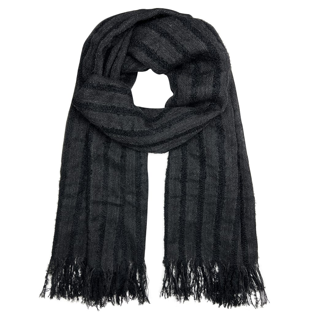 Black Loop Knit Alpaca Scarf - Cosas y Punto