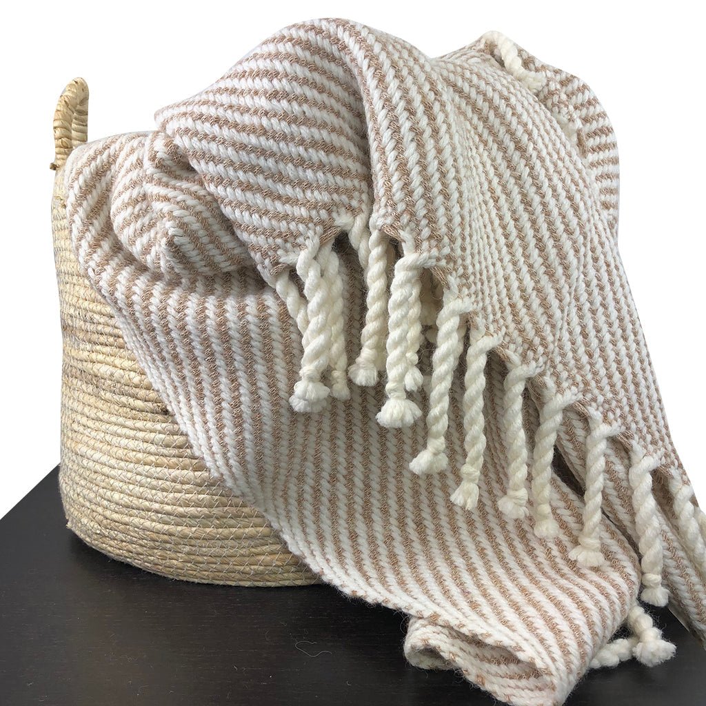 Chunky Camel Stripe Alpaca Throw - Cosas y Punto