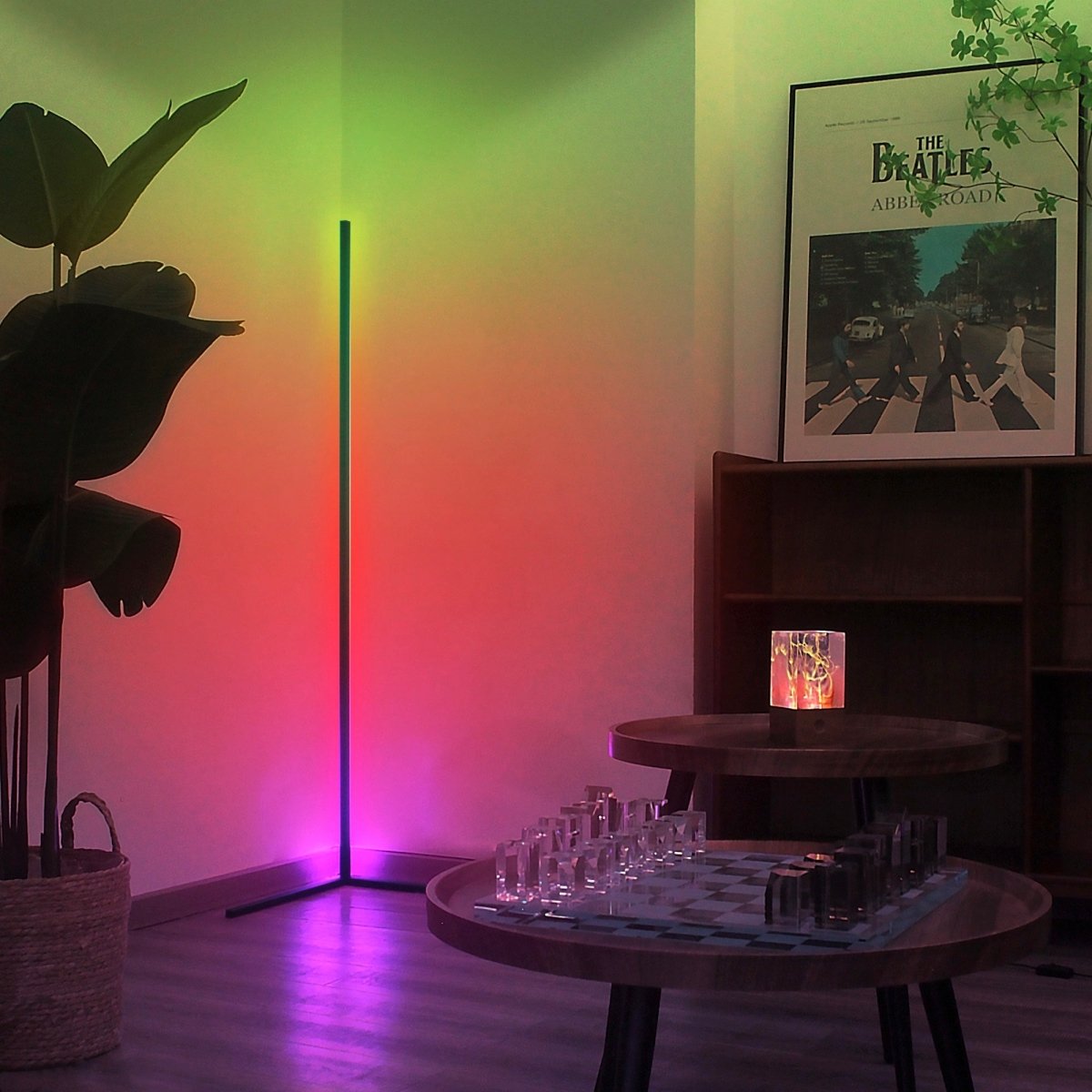 Corner Floor Color Lamp - Cosas y Punto