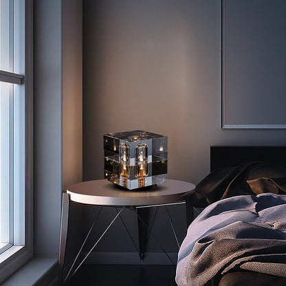 Crystal Bedside Table Lamp - Cosas y Punto