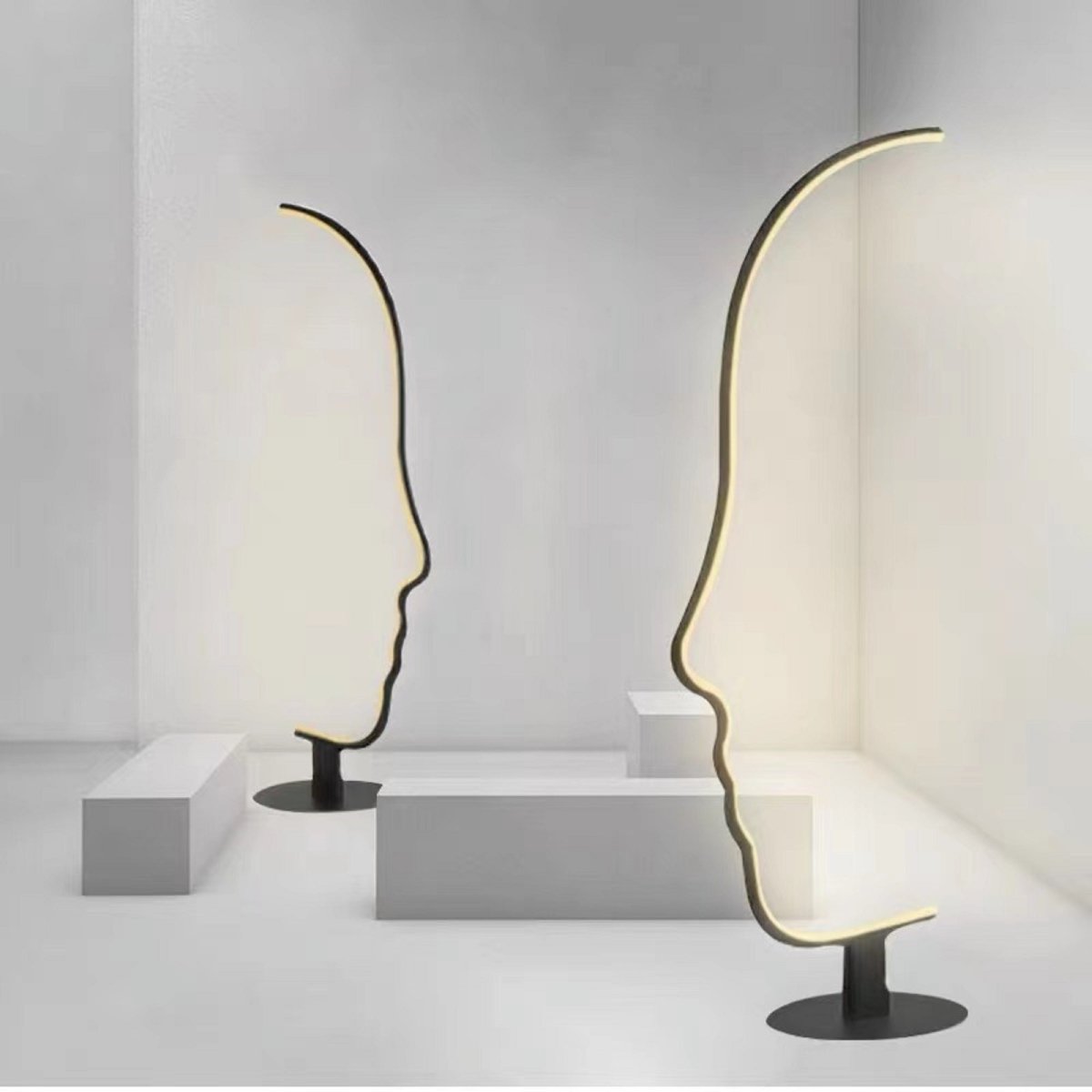 Edward Visage Face Color LED Lamp - Cosas y Punto