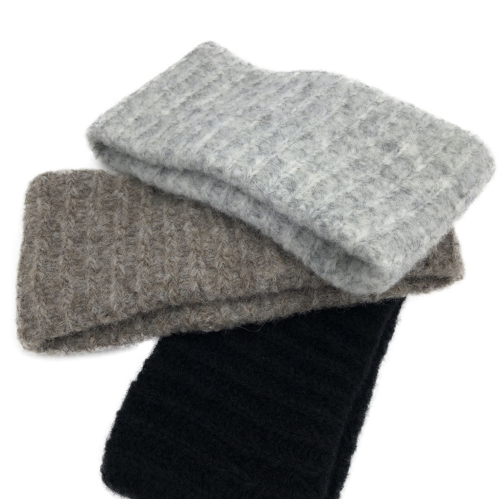 Gray Ribbed Alpaca Ear Warmer - Cosas y Punto