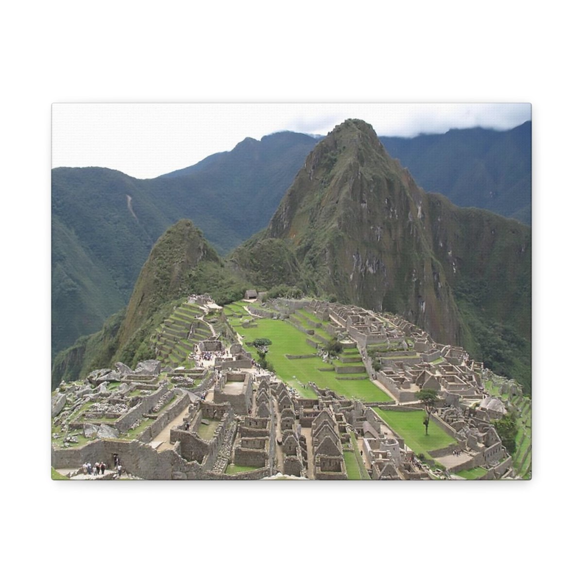 Machu Picchu on Canvas - Cosas y Punto