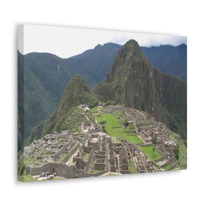 Machu Picchu on Canvas - Cosas y Punto