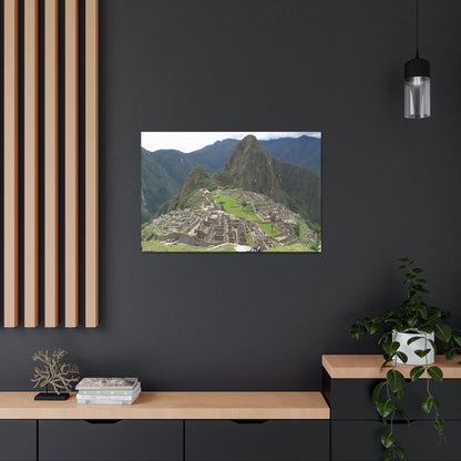 Machu Picchu on Canvas - Cosas y Punto