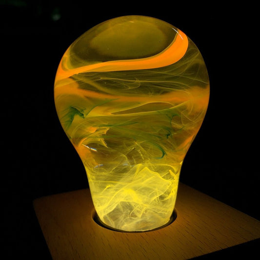 Resin LED Lightbulb - Solar System - Cosas y Punto