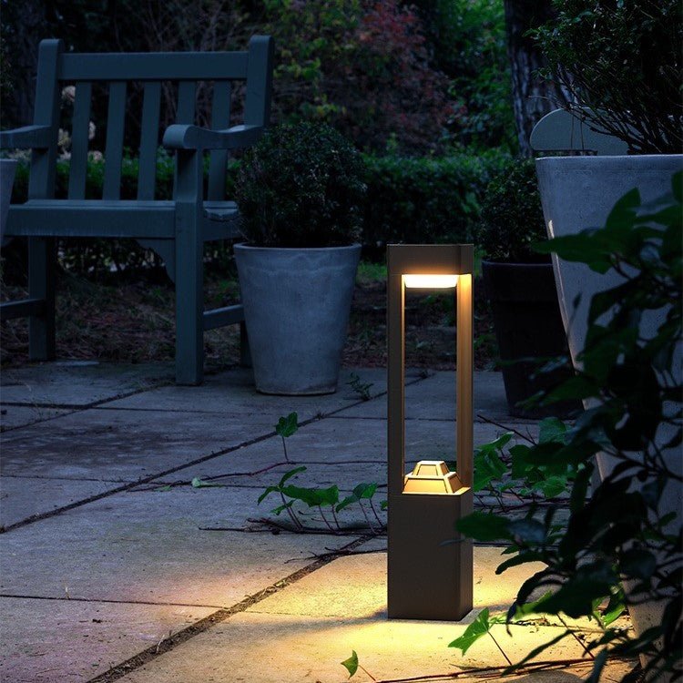 Solar Powered Outdoor Landscaping Path Lights - Cosas y Punto