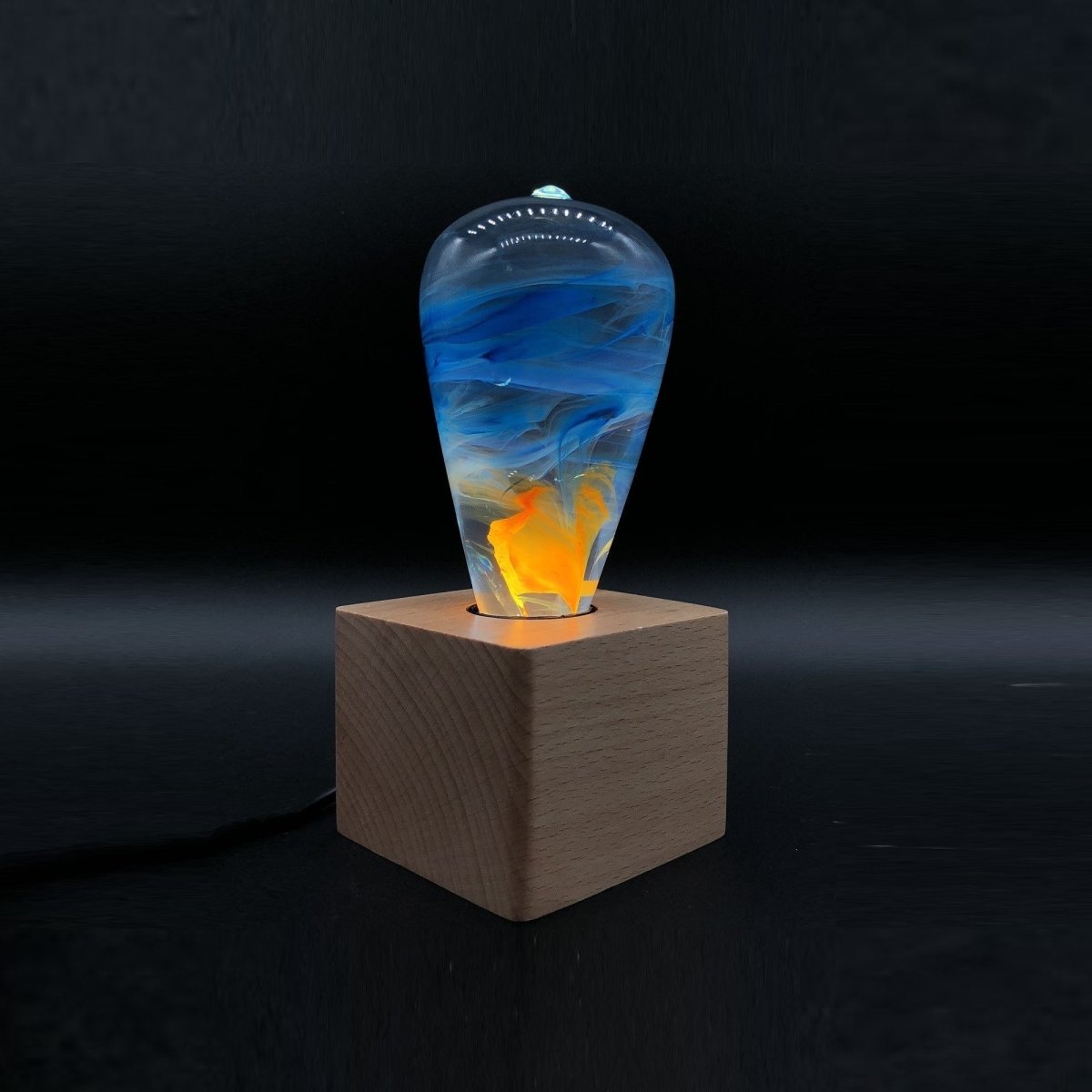 Table Lamp with Resin LED Lightbulb - Fire - Cosas y Punto