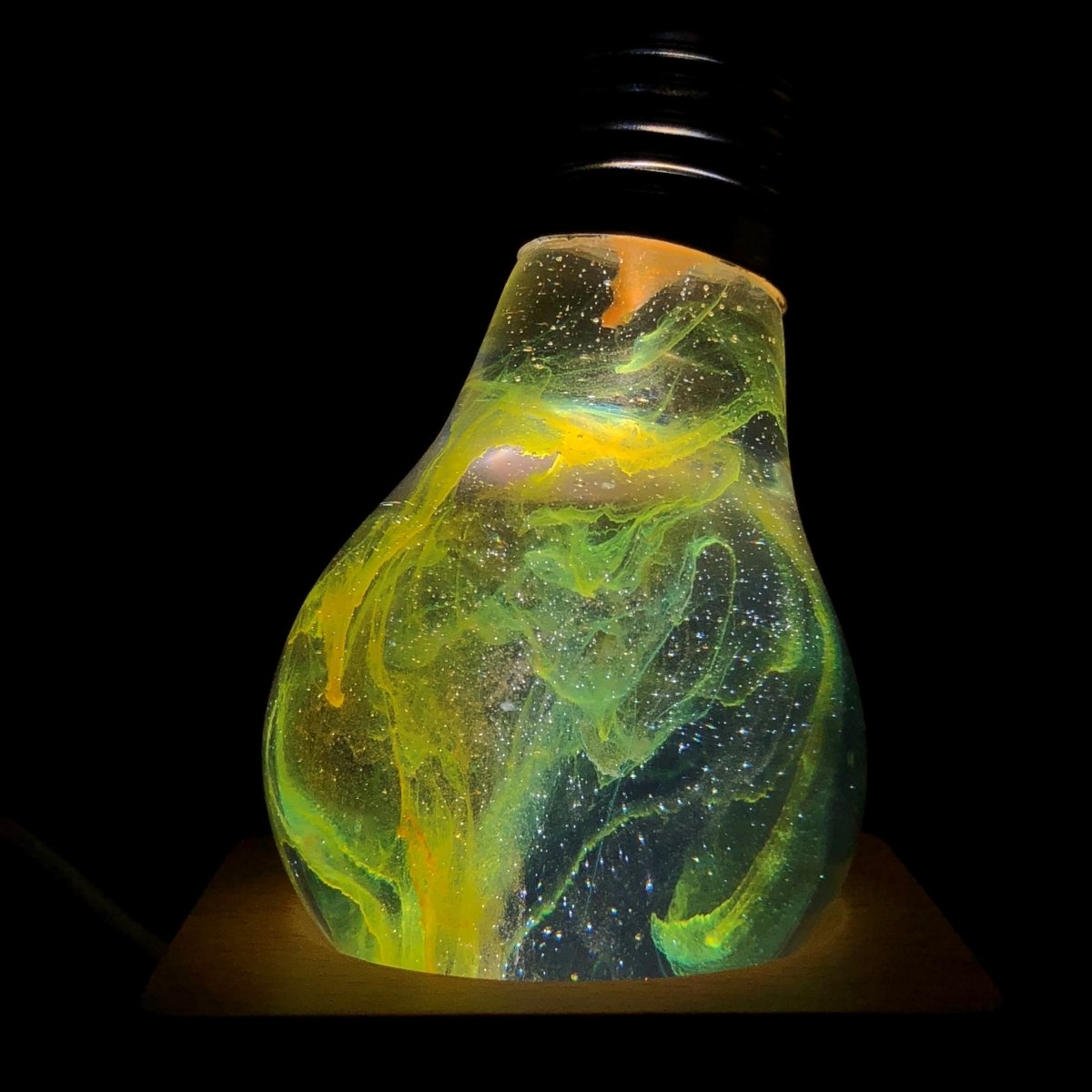 Table Lamp with Resin LED Lightbulb - Galaxy - Cosas y Punto