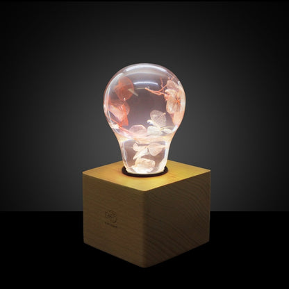 Table Lamp with Resin LED Lightbulb - Pink Hydrangea - Cosas y Punto