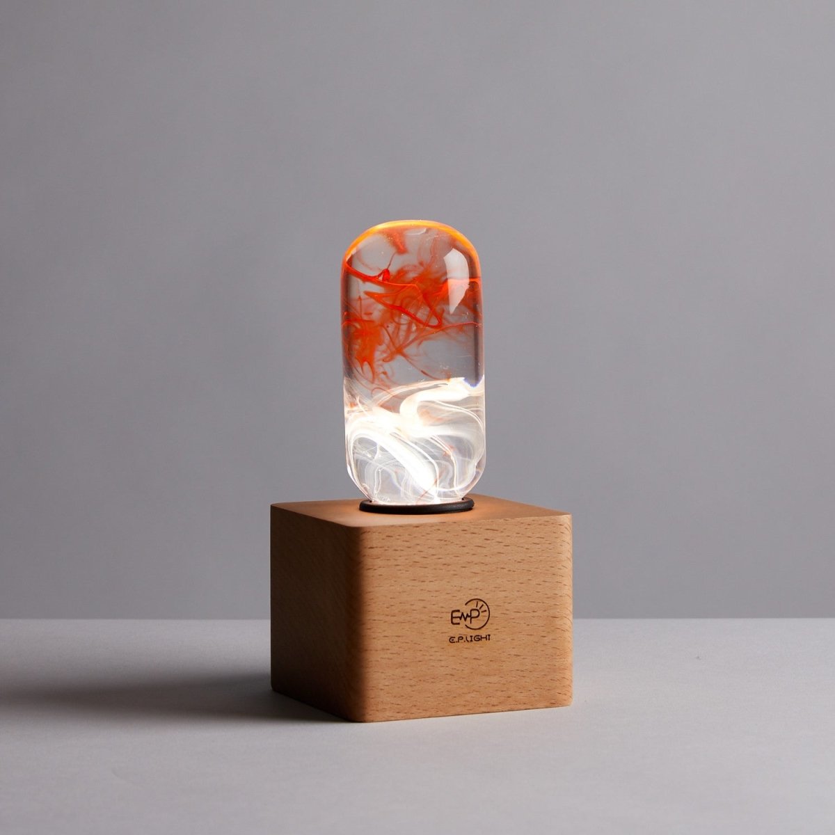 Table Lamp with Resin LED Lightbulb - Tango - Cosas y Punto